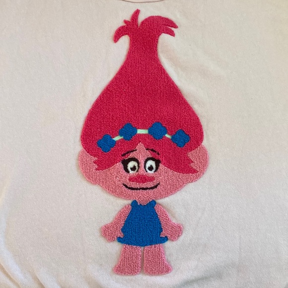 Trolls Dreamworks Pink Crewel Embroidery Poppy Oversized Sweatshirt Sz L - Picture 1 of 10